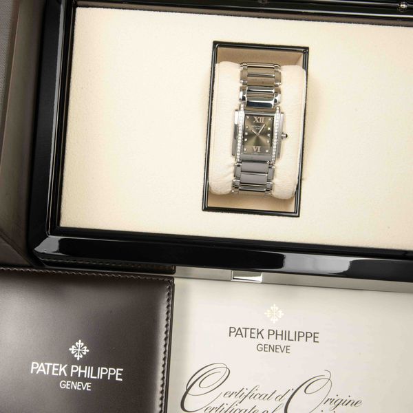 Patek Philippe Twenty-4 4910/10A-010